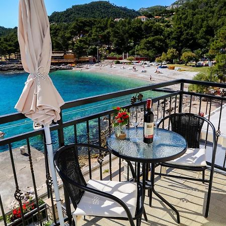 Duje Apartments Milna Μίλνα Εξωτερικό φωτογραφία
