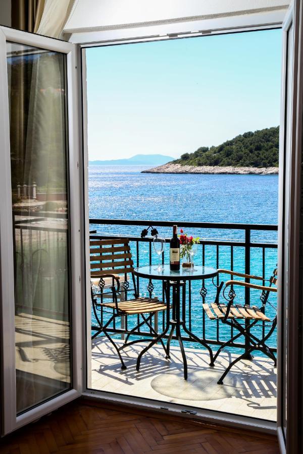 Duje Apartments Milna Μίλνα Εξωτερικό φωτογραφία