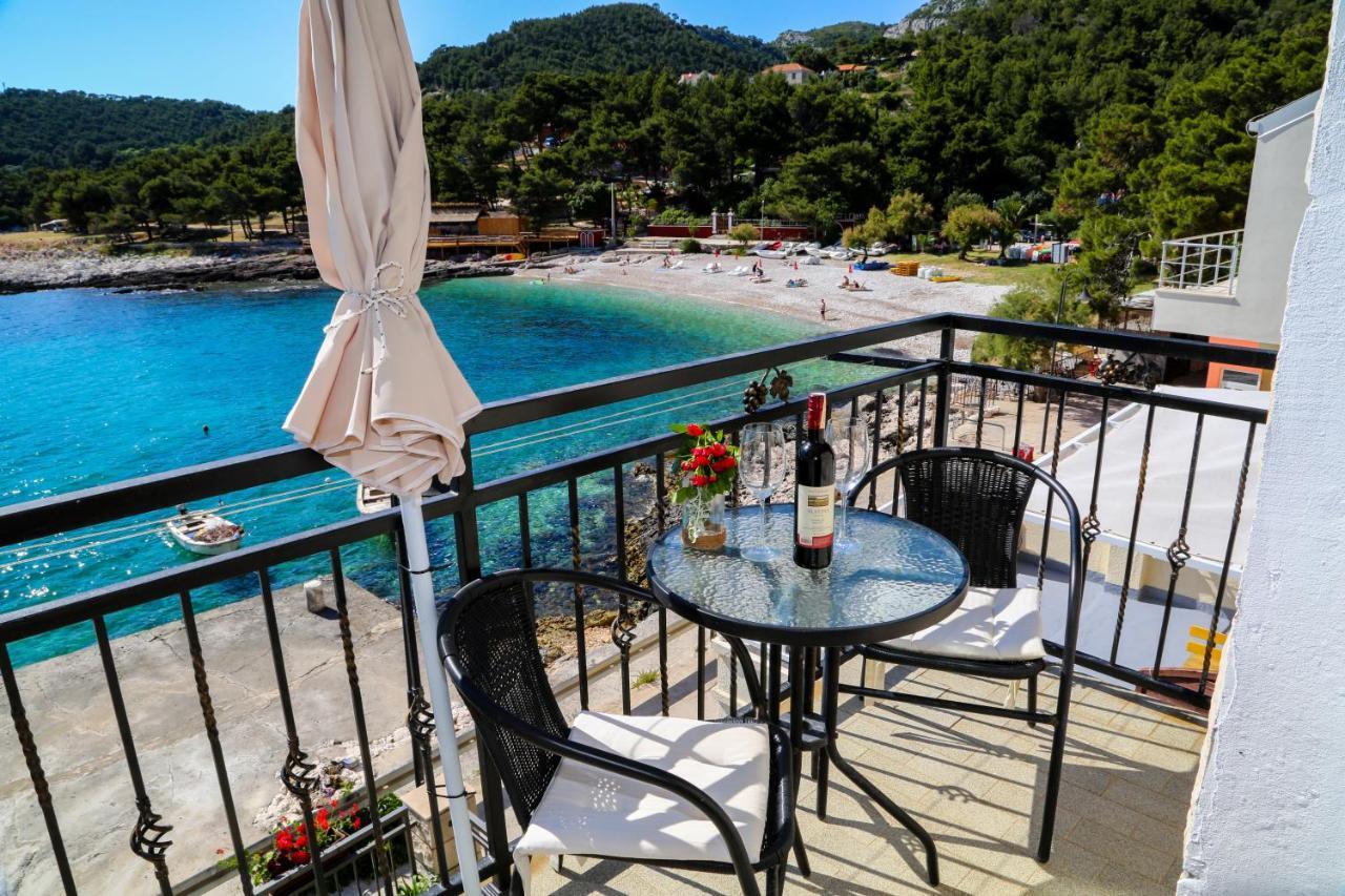 Duje Apartments Milna Μίλνα Εξωτερικό φωτογραφία
